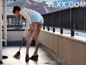 Anh người lái xe may mắn khi cấp trên già có vợ trẻ vừa xinh lại dâm vô cùng